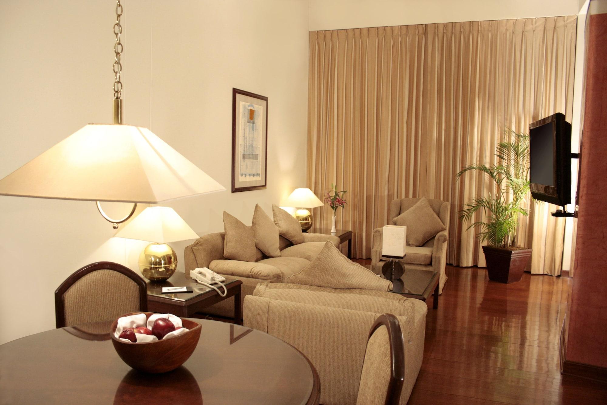 Hotel Thunderbird Fiesta & Casino Lima